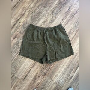 hunter  green shorts Sz XL